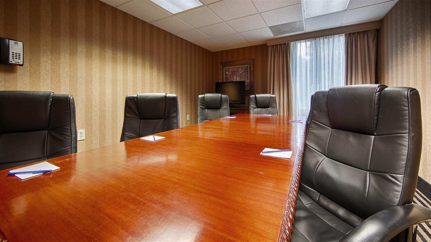 Best Western Plus Russellville Hotel & Suites Esterno foto