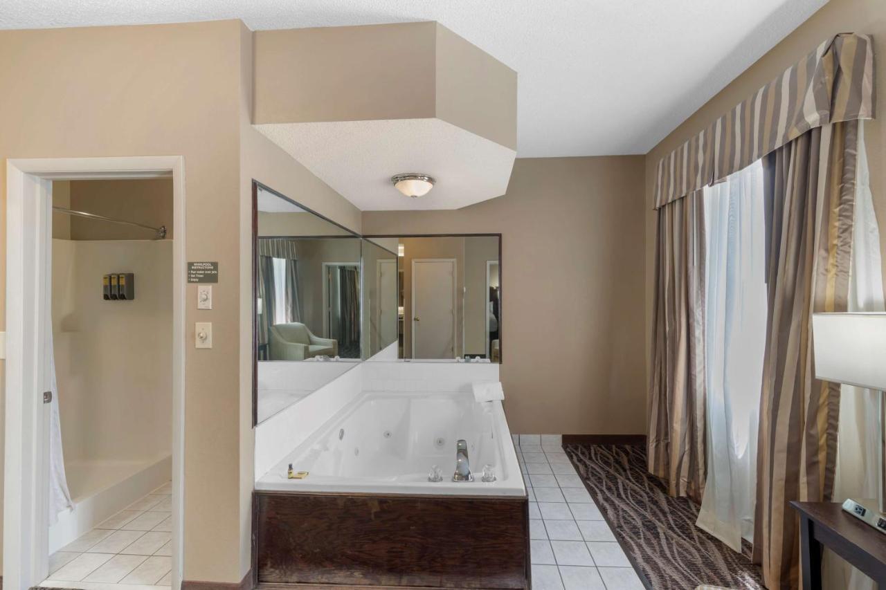 Best Western Plus Russellville Hotel & Suites Esterno foto