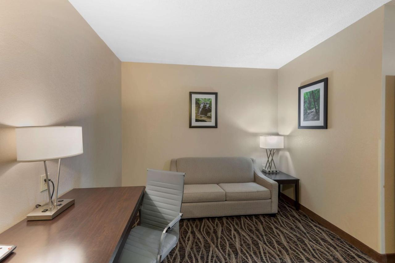 Best Western Plus Russellville Hotel & Suites Esterno foto