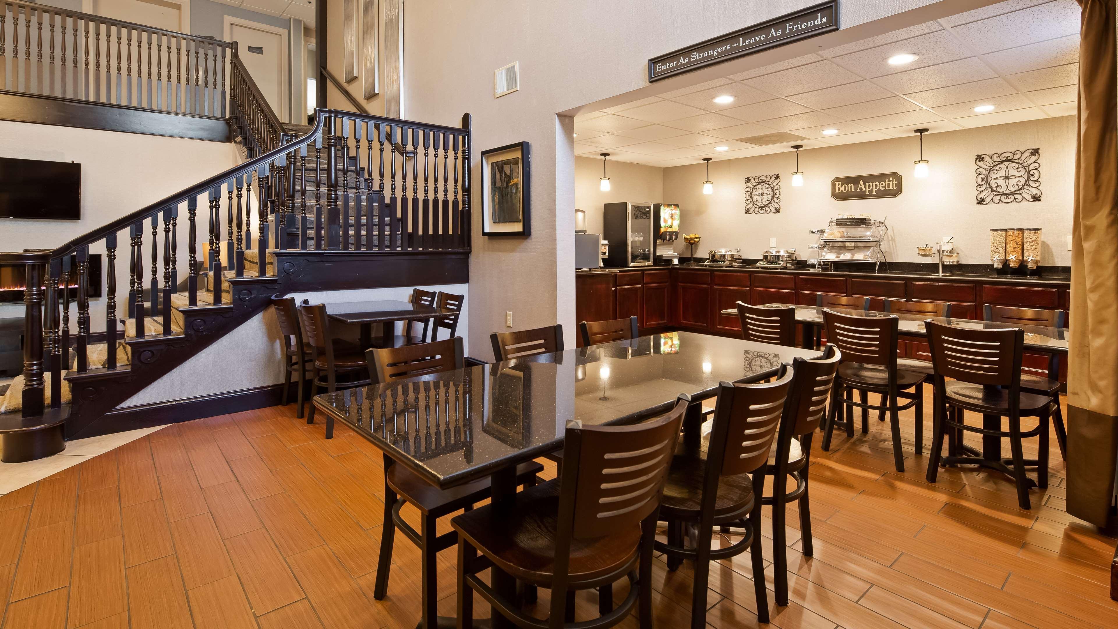 Best Western Plus Russellville Hotel & Suites Esterno foto
